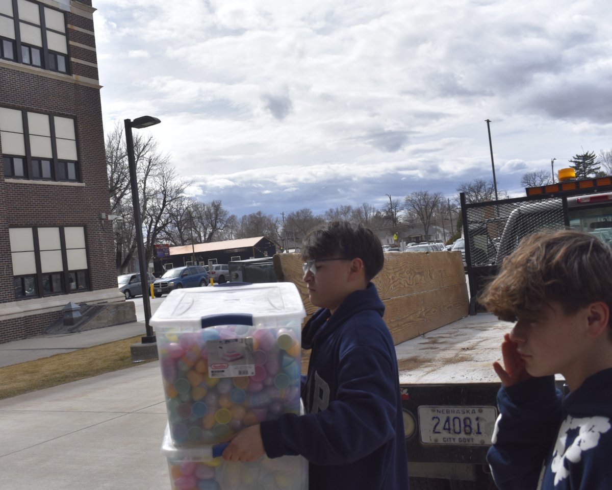 BMS Students unloaded a truckload of Easter Eggs that the Builders Club will be filling for the upcoming City of Scottsbluff Easter Egg Hunt! #BearcatPride 🐾🐰