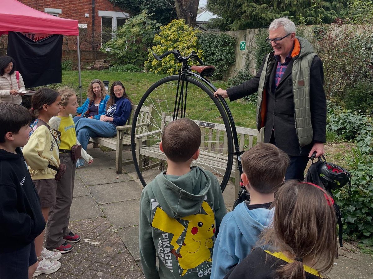 KewEcofair's tweet photo. The second edition of Kew EcoFair was a huge success, once again welcoming over 500 people to @stlukeskew!

Huge thanks to @theJeremyVine @LBRUTMayor @MartinGainsbor1 and all of *you* for joining us in 2025! 💚 https://t.co/XHQphFDTPn