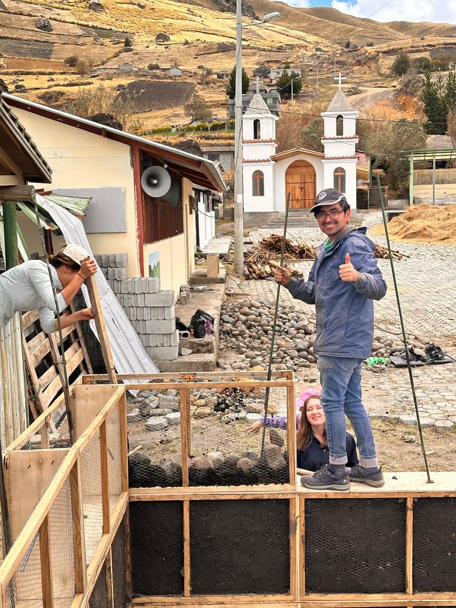 Aprendizaje-Servicio PUCE (GI-ApS) tweet media