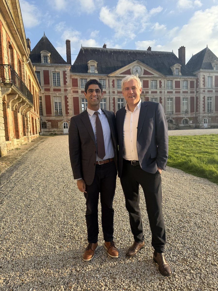 rohan_khera's tweet image. Always fun to hang out with @fwasselbergs - thoughtful, creative, and generous. Great to have him as a collaborator and friend. 

In the background, Château de Guermantes, a terrific venue for @escardio #CRT meeting on AI

@cards_lab @amsterdamumc #DigitalTwin 😊