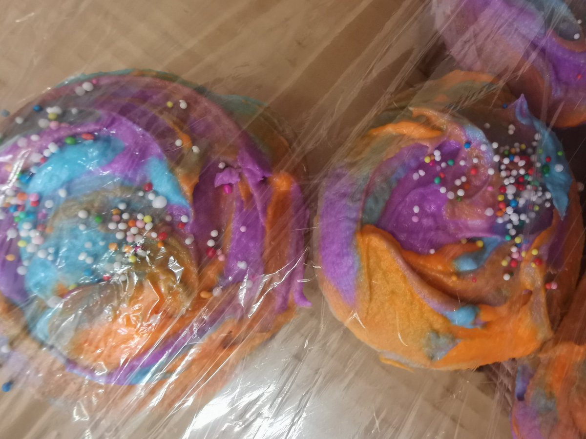 We dropped off birthday cupcakes this morning at The Gatjie for one of our Cope with Hope Juniors - Raees, who turned 2 years old yesterday 🎉

A very big thank you to Jessamine Katherine Ward who reached out to Cope with Hope &amp; offered to bake these wonderful cupcakes for Raees