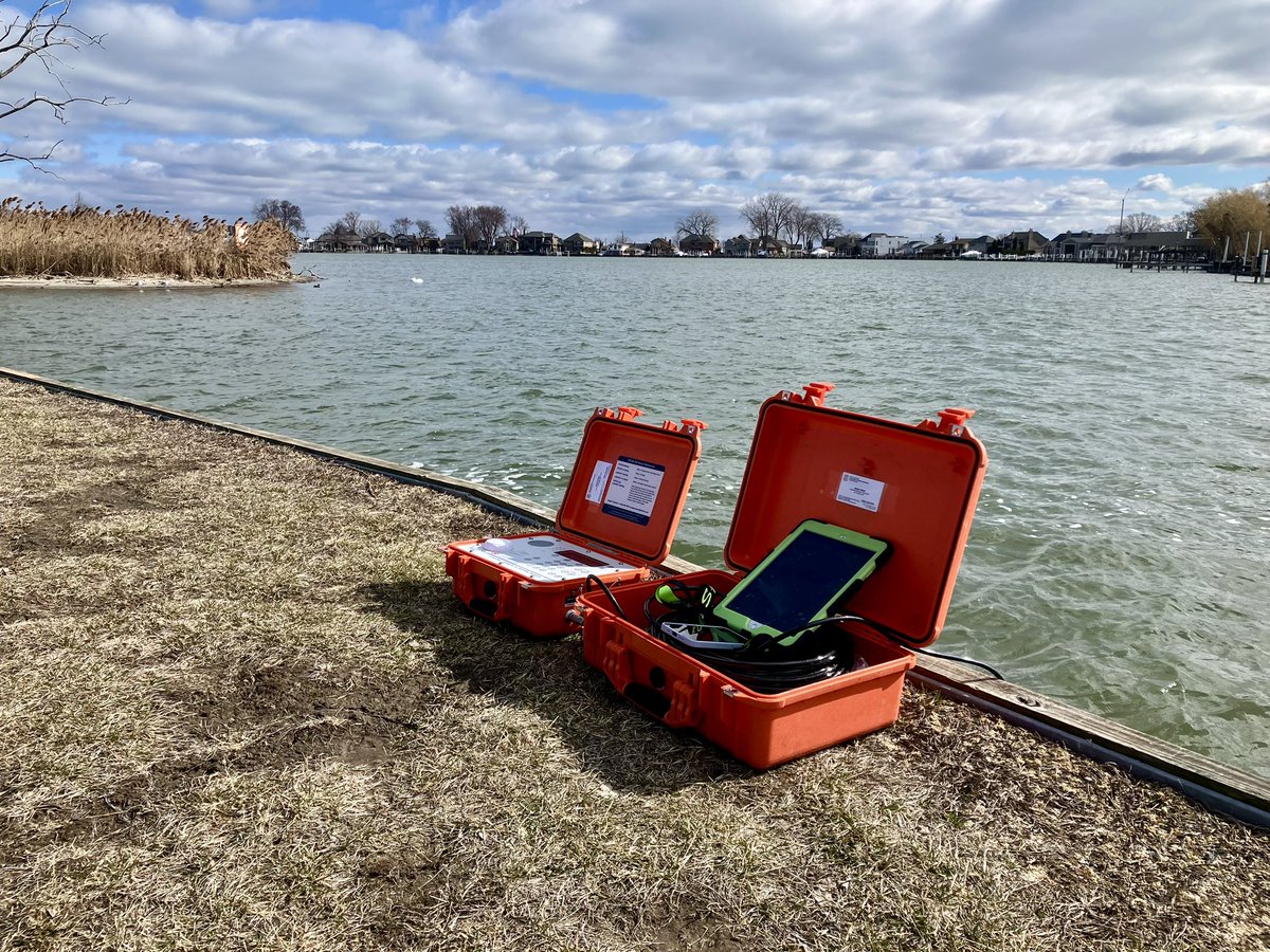 We were able to get out and do some more #NorthernPike tracking  on #LakeStClair today near one of the sites we tagged fish with acoustic tags in 2024.  We tagged 6 #pike near this location last year and detected 3 of them today!

#GreatLakesSci #GreatLakes