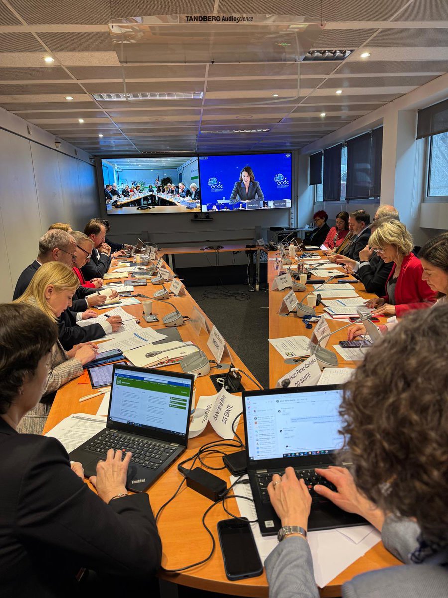 Hans Kluge (@hans_kluge) on Twitter photo Today, we had an open & constructive discussion with our colleagues at <a href="/EU_Commission/">European Commission</a> on the priorities of the new European Programme of Work - #EPW2 - our health compass for the next 5+ years.
Everyone agreed: this is no time for business as usual. The rapidly shifting Today, we had an open & constructive discussion with our colleagues at <a href="/EU_Commission/">European Commission</a> on the priorities of the new European Programme of Work - #EPW2 - our health compass for the next 5+ years.
Everyone agreed: this is no time for business as usual. The rapidly shifting
