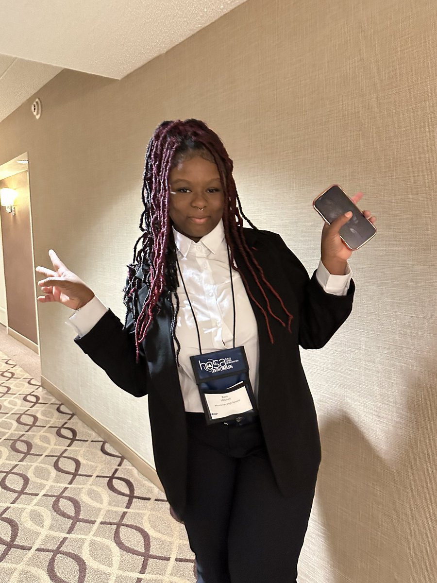 Let’s shout out and send positive vibes for Zaire getting ready to do her thing <a href="/MAHSHOSA/">MAHS HOSA</a>. #ctso