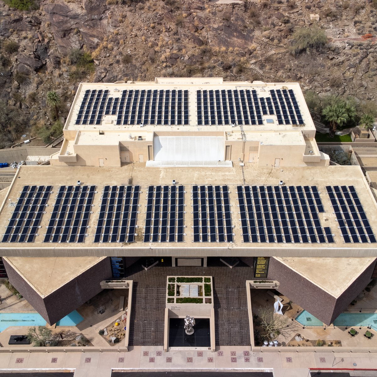 RenovaEnergy's tweet photo. Expert Solar Maintenance at the Palm Springs Art Museum! ☀️ @PSArtMuseum 

Our RenovaPLUS Team is specially trained to care for large-scale Solar systems like this one—ensuring maximum efficiency and longevity!

#SolarCare #PalmSpringsArtMuseum #RenovaEnergy https://t.co/8JsiElFPEH