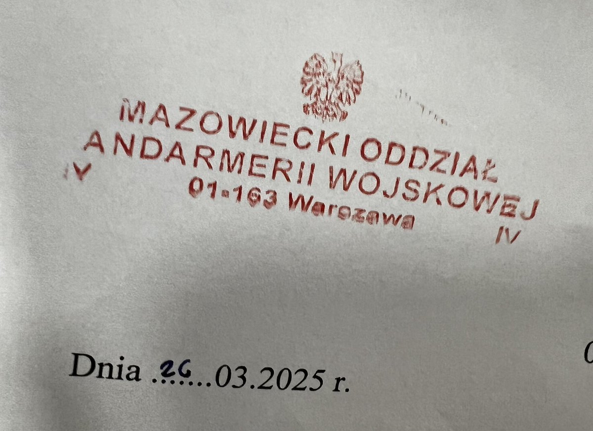 Sławomir Cenckiewicz (@cenckiewicz) on Twitter photo Mała powtórka z rozrywki - dwóch żandarmów <a href="/Zandarmeria/">Żandarmeria Wojskowa</a> po godz. 18.00 stuka do drzwi, by wręczyć mi pierwsze wezwanie na przesłuchanie w charakterze świadka ws. osoby trzeciej!
Ja wiem, źe w świetle prawa tak można, ale czy w stosunku do świadka się praktykowało - to wątpię! Mała powtórka z rozrywki - dwóch żandarmów <a href="/Zandarmeria/">Żandarmeria Wojskowa</a> po godz. 18.00 stuka do drzwi, by wręczyć mi pierwsze wezwanie na przesłuchanie w charakterze świadka ws. osoby trzeciej!
Ja wiem, źe w świetle prawa tak można, ale czy w stosunku do świadka się praktykowało - to wątpię!