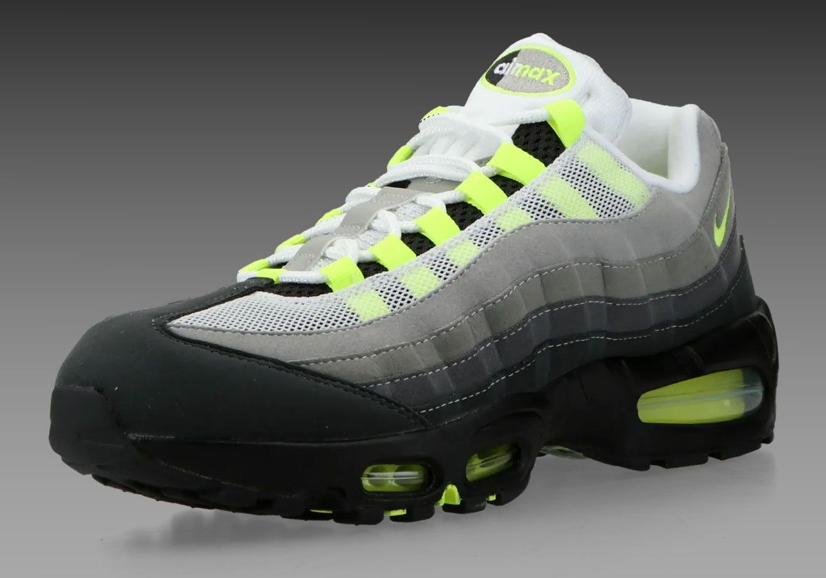 Sneaker News on X: Sneaker News on X: