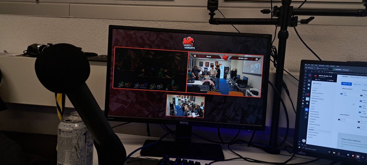 WE 
ARE 
LIVE! 
--&gt; twitch.tv/marchmarmots