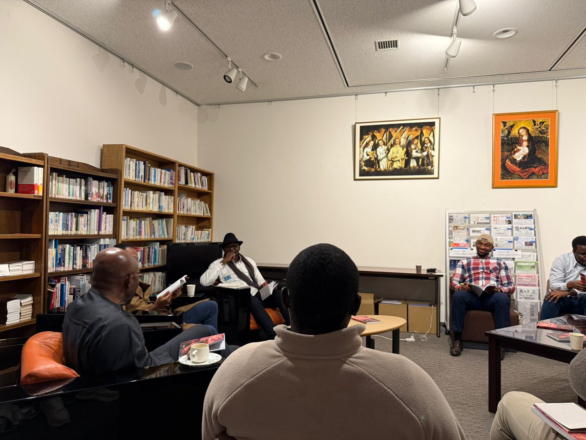 Corruption — aucune nation n’a pu erratiquer la corruption avec la campagne de sensibilisation; d’ailleurs la réalité démontre que même l’argent affecté à la compagne anti-corruption est souvent détourné. Il n’y a que la rigueur de la loi qui stop la corruption.