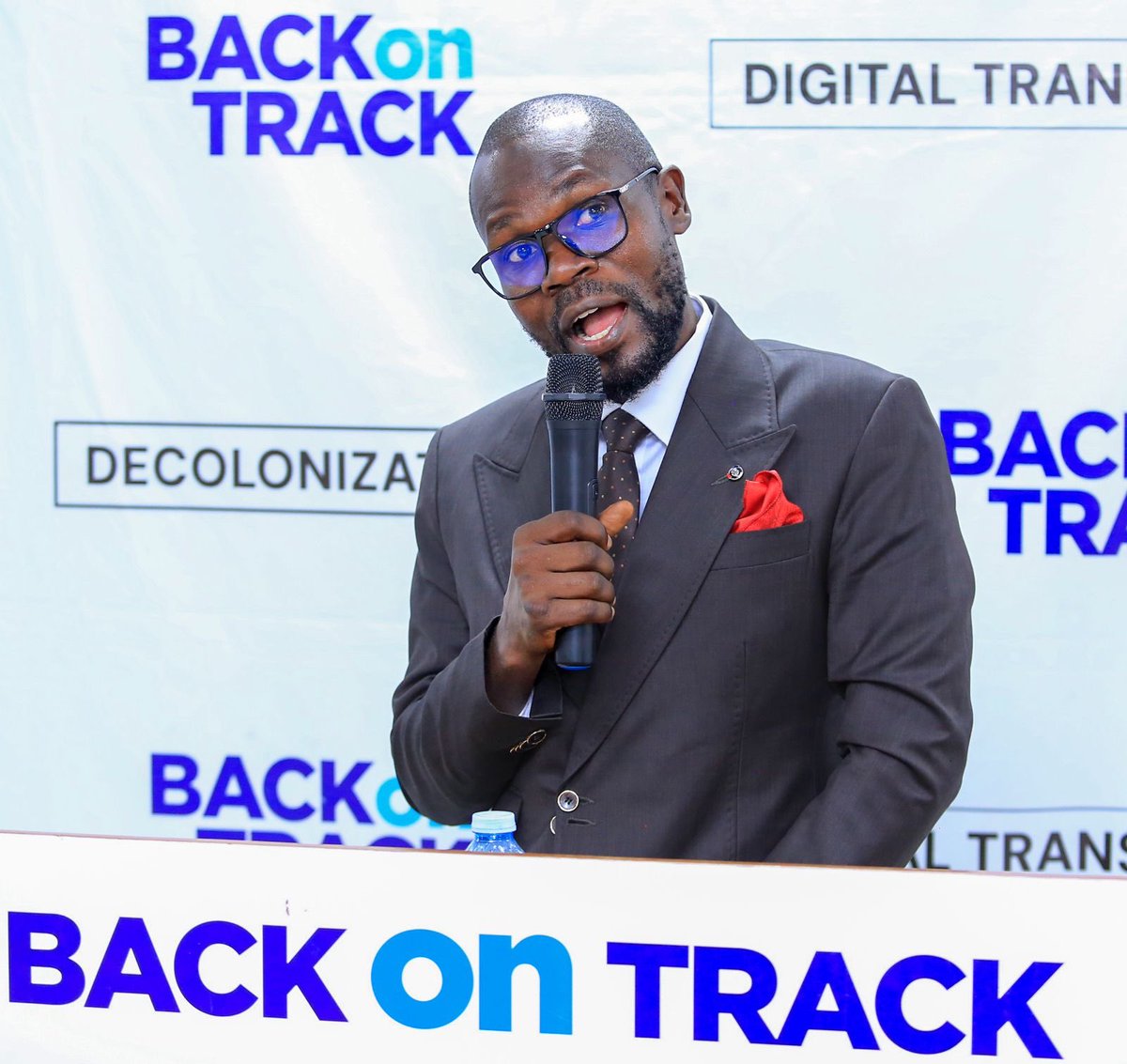 IsaacSsemakadde's tweet photo. Congratulations Hon @EliasNalukoola on your swearing-in today! The #RadicalNewBar just got a powerful ally in @Parliament_Ug! Get ready for some serious table-banging, system-shaking, and justice-serving! #NEWBLOOD #RNBVision2060 #RadicalSurgery #BackOnTrack #NoGulag #NoApology https://t.co/bFkPF6HlXm