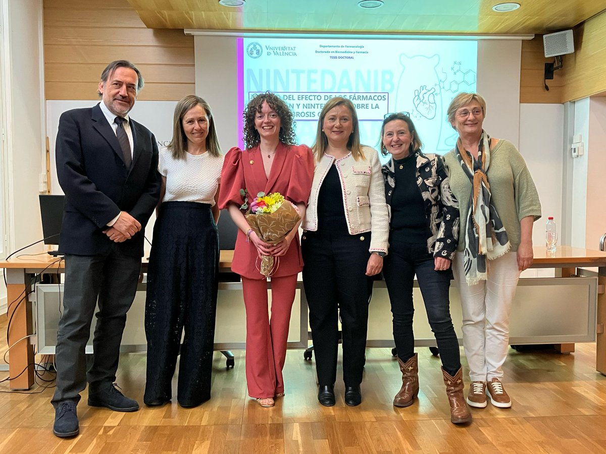 pharmacologyvlc's tweet image. Enhorabuena a @orlura por una excelente defensa de su tesis "Estudio del efecto de los fármacos losartán y nintedanib sobre la fibrosis cardiaca". #fibrosisvalencia #fibrosis @UV_EG