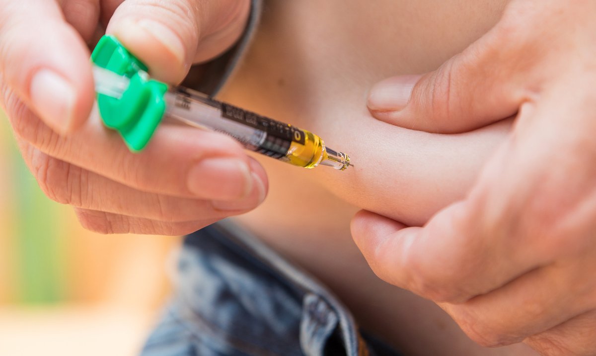 FDA approves TREMFYA (guselkumab), for adults with moderate to severe Crohn's disease, offering both subcutaneous &amp; intravenous treatments! To learn more, check out our IBD Medication Guide &amp; explore our resources for informed treatment decisions: bit.ly/4khMzbV