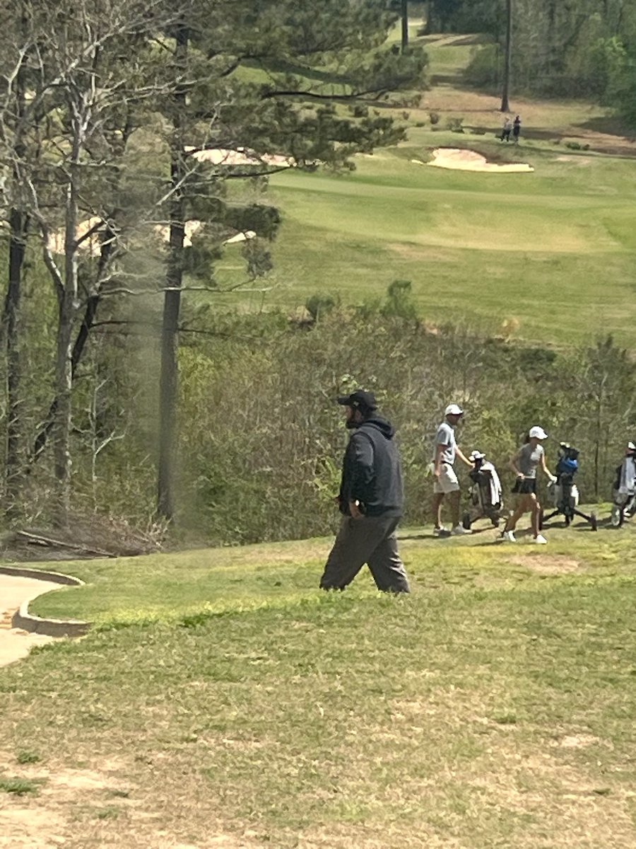 Matt Stepp (@matt_stepp817) on Twitter photo Possible Sasquatch sighting in #bEastTexas or just <a href="/Coach_Cluley/">Coach Cluley</a> ?? You decide! #txhsfb
📸 <a href="/StanfordGerry/">Gerry Stanford</a> Possible Sasquatch sighting in #bEastTexas or just <a href="/Coach_Cluley/">Coach Cluley</a> ?? You decide! #txhsfb
📸 <a href="/StanfordGerry/">Gerry Stanford</a>