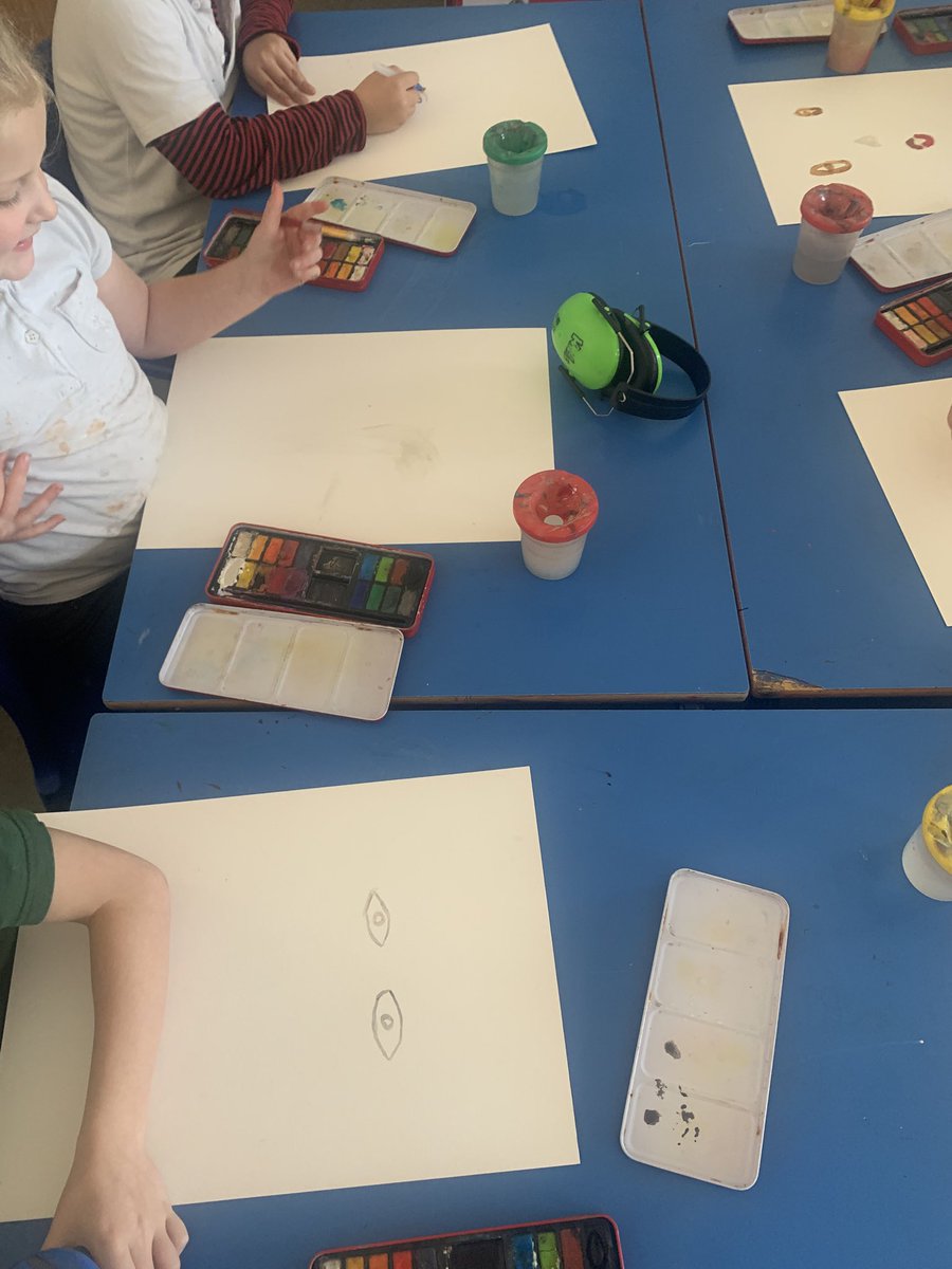 @year3Fossdene1 tweet media