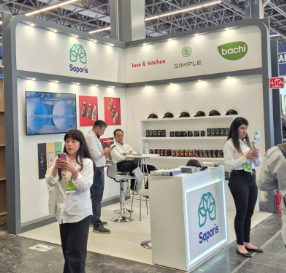 CANAINCA's tweet photo. En el segundo día de #ExpoANTAD nuestros socios siguen haciendo negocios y aprovechando el networking en el sector detallista.
#ElYucateco #Saporis #Prinsa #Loltun https://t.co/9UcsA4aQDg