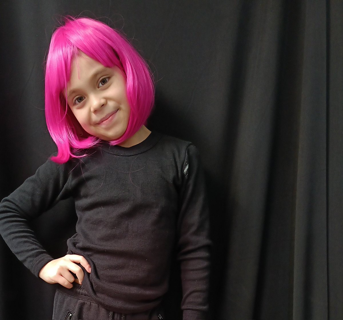 Disfrutando un #trend con mi peluca 🩷