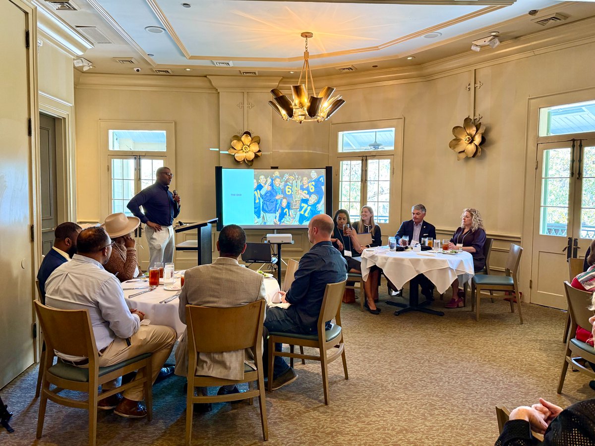 Thank you to New Orleans CREW for hosting “CREW Making Deals Together – Featuring <a href="/StAugnola/">St Augustine NOLA</a>” and for the opportunity to be part of an exciting conversation. <a href="/EnhancedCaptl/">Enhanced Capital</a>’s Catherine Blume was honored to speak alongside fellow CREW members. #RealEstate