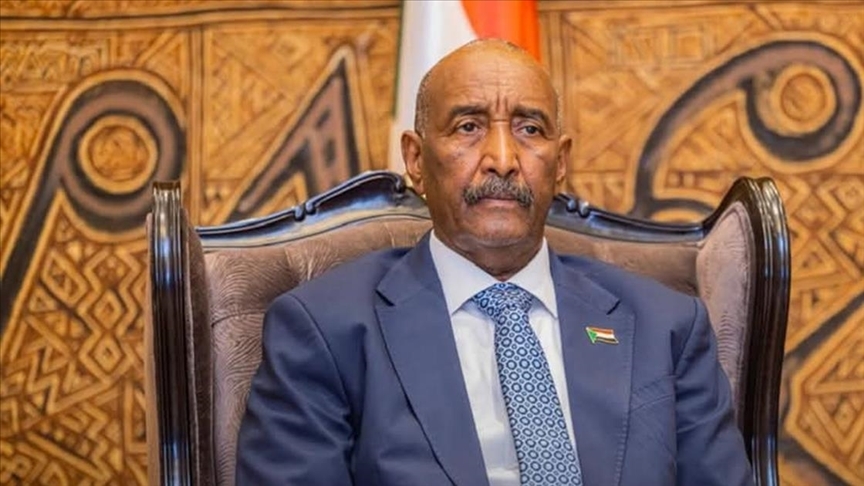 Sudan Egemenlik Konseyi Başkanı Burhan: başkent Hartum şu an özgür

⬛️ Sudan Egemenlik Konseyi Başkanı ve Ordu Komutanı Abdulfettah el-Burhan, başkent Hartum'un özgür olduğunu açıkladı

⬛️ Al Jazeera'nın yaptığı canlı yayında, Sudan Egemenlik Konseyi Başkanı Burhan'ın, ordunun 21