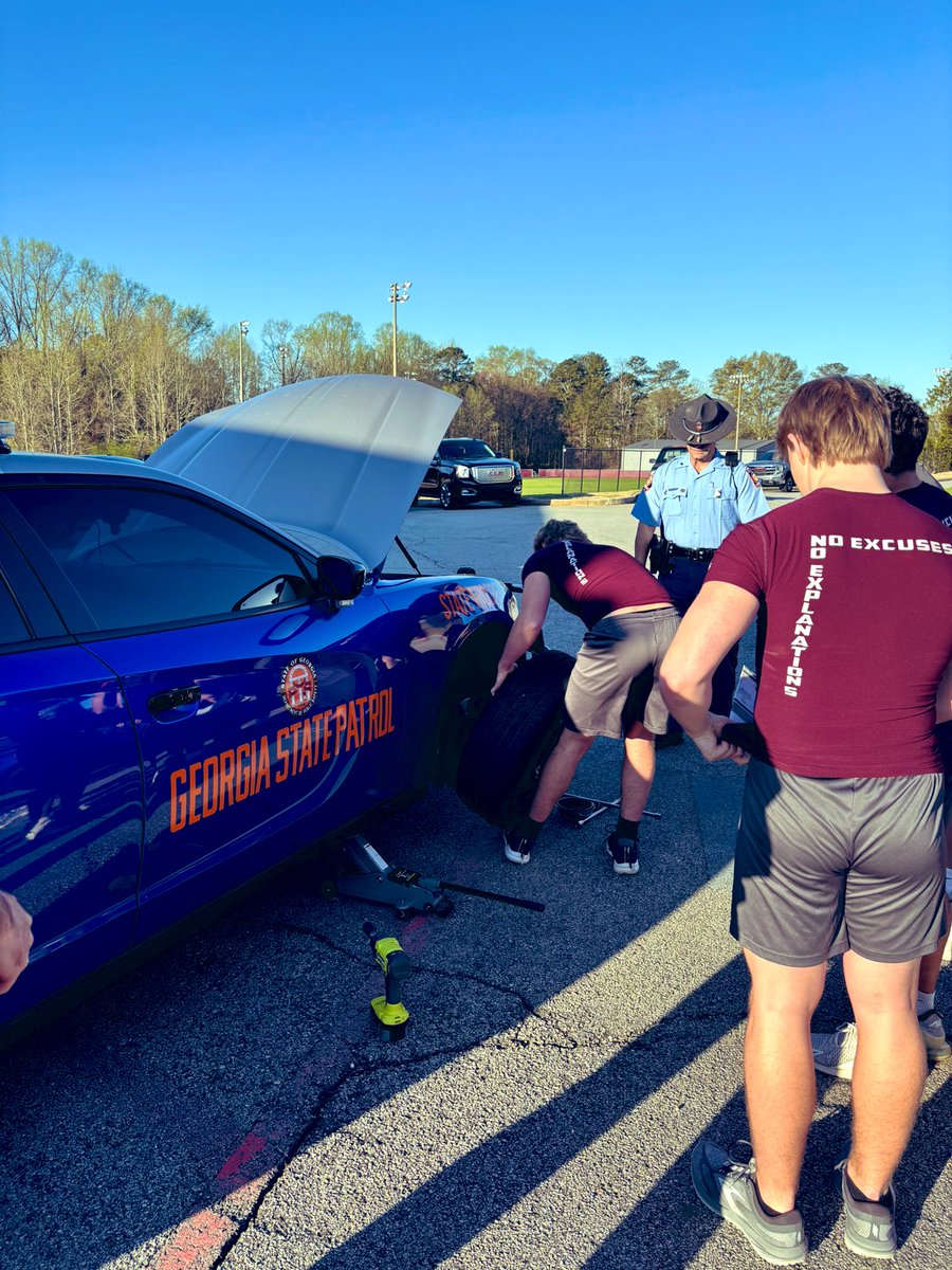 Central Football (@lionstrongfb) on Twitter photo Man Series #5
We appreciate community members for coming by to be apart of our “Adulting Day” for some of our guys! Major shout out to Mrs Haas and <a href="/GriffinBass12/">Griffin_bass12</a> for helping set this up! Even <a href="/carrollschools/">Carroll County Schools</a> Superintendent <a href="/scottkcowart44/">Scott K. Cowart</a> came to give tutorial on how to tie a Man Series #5
We appreciate community members for coming by to be apart of our “Adulting Day” for some of our guys! Major shout out to Mrs Haas and <a href="/GriffinBass12/">Griffin_bass12</a> for helping set this up! Even <a href="/carrollschools/">Carroll County Schools</a> Superintendent <a href="/scottkcowart44/">Scott K. Cowart</a> came to give tutorial on how to tie a