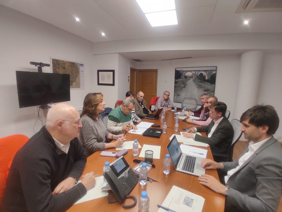 <a href="/JMDFuencarral/">JMD Fuencarral</a> seguimos trabajando para mejorar la movilidad 🚴‍♂️🚎🚗🛵👩🏼‍🦯en Nuestra Señora de Valverde con las propuestas de <a href="/AVUFuencarral/">AVUniónFuencarral</a> <a href="/Tres_Olivos/">A.V. Barrio de Tres Olivos</a> <a href="/avValverde/">Asociación de vecinos de Valverde</a> y la U.R., buscando el consenso vecinal.
Gracias por vuestro trabajo.