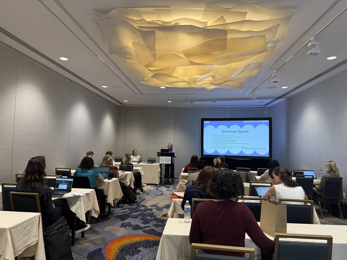 BehavioralMed's tweet image. We’re already on to the second set of pre-conference workshops at #SBM2025! 🚀

Between 11:00 and 13:00, attendees are getting hands on training with #SciComm, #JITAIs, #Implementation &amp;amp; more! 🧠