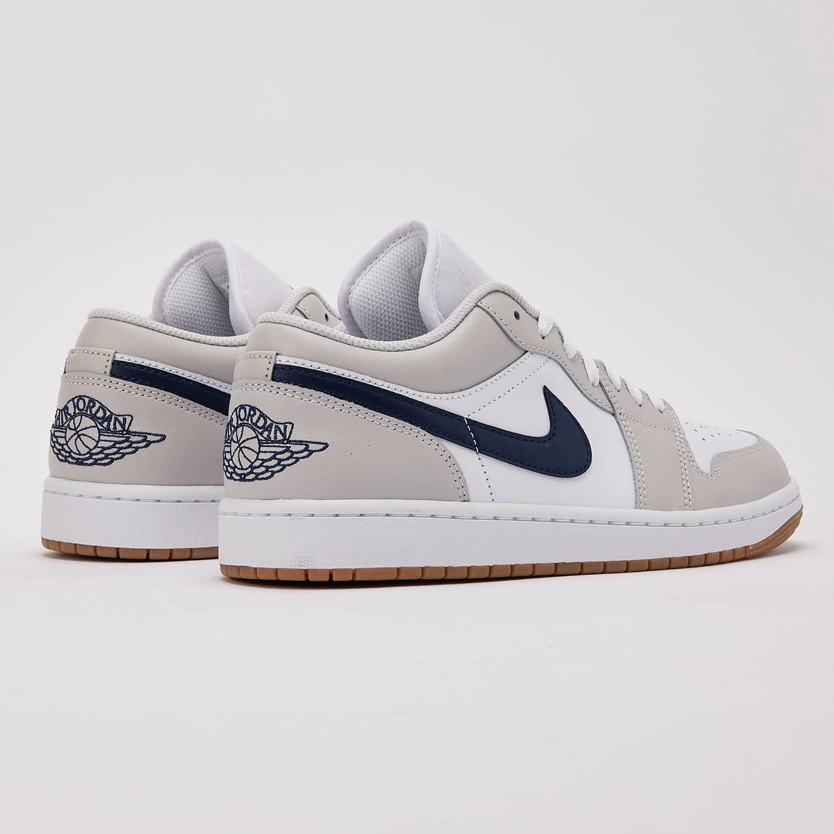 georgetown 3s stockx