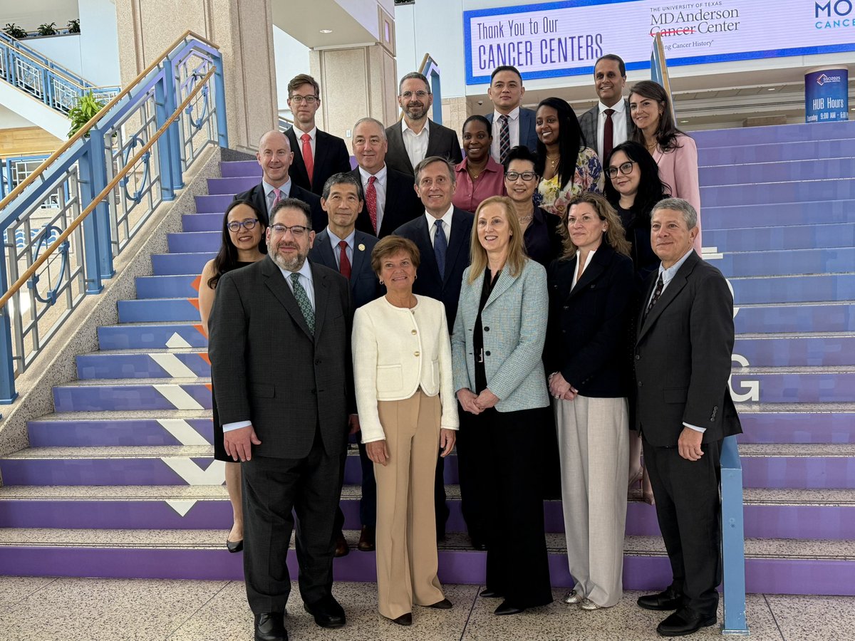 Welcoming our 2025 and 2026 Board of Directors at #SSO2025 <a href="/SocSurgOnc/">Society of Surgical Oncology</a>