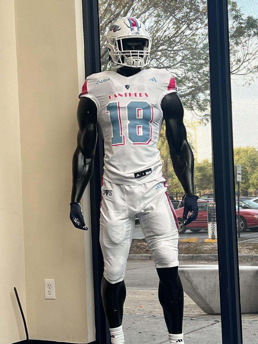 Ja’Hyde Brown (@jaheisman) on Twitter photo Great visit with the guys <a href="/FIUFootball/">FIU Football</a> yesterday !!! <a href="/Aspirationsgym/">C.Vaughn@Aspirations</a> 🟪🟨🟪 #305 🌴 <a href="/HCWillieSimmons/">Coach Willie Simmons</a> <a href="/CoachJB_4/">Jelani Berassa</a> Great visit with the guys <a href="/FIUFootball/">FIU Football</a> yesterday !!! <a href="/Aspirationsgym/">C.Vaughn@Aspirations</a> 🟪🟨🟪 #305 🌴 <a href="/HCWillieSimmons/">Coach Willie Simmons</a> <a href="/CoachJB_4/">Jelani Berassa</a>