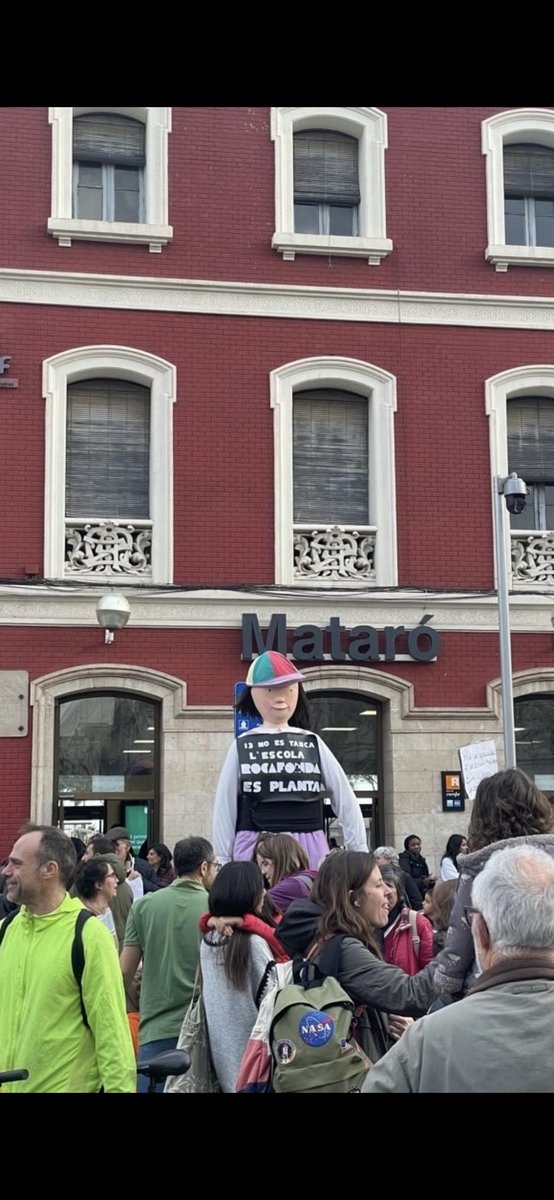 CUP Mataró (@cupmataro) on Twitter photo Nova jornada de mobilitzacions per defensar la pública a #Mataró ✊🏽
❌NO AL TANCAMENT de línies a l'Escola Rocafonda, l'Escola Camí del Mig i l'IES Thos i Codina
❌NO AL TANCAMENT de les 111 línies de l'ensenyament públic que pretén tancar el <a href="/govern/">Govern de Catalunya</a> del PSC Nova jornada de mobilitzacions per defensar la pública a #Mataró ✊🏽
❌NO AL TANCAMENT de línies a l'Escola Rocafonda, l'Escola Camí del Mig i l'IES Thos i Codina
❌NO AL TANCAMENT de les 111 línies de l'ensenyament públic que pretén tancar el <a href="/govern/">Govern de Catalunya</a> del PSC