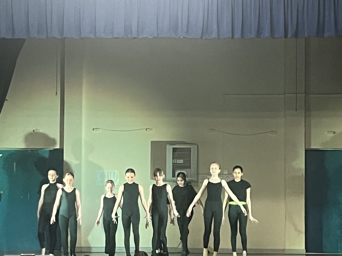 Emma McIntyre tweet media