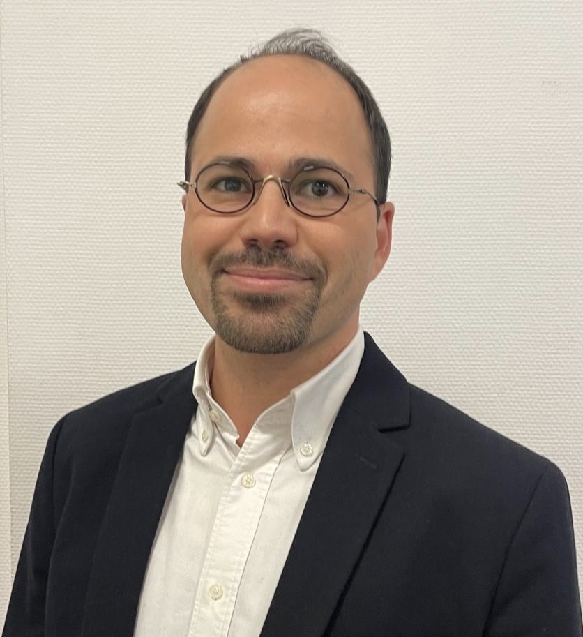 Suite à la démission de Nathalie Leleu de son mandat de conseillère municipale, Elyes Nefzaoui la remplace en tant que conseiller municipal de Montreuil.

#CM93100