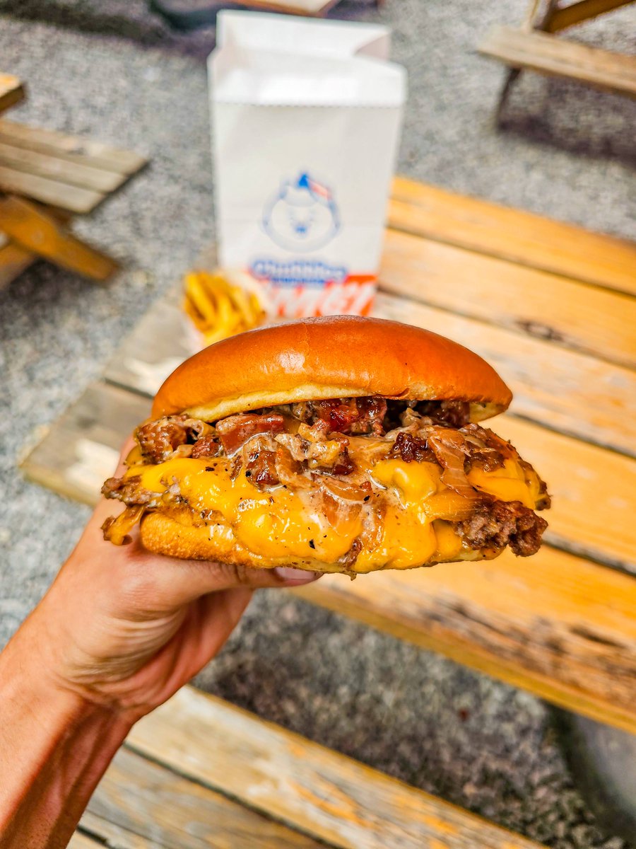 chubbiesburger tweet media