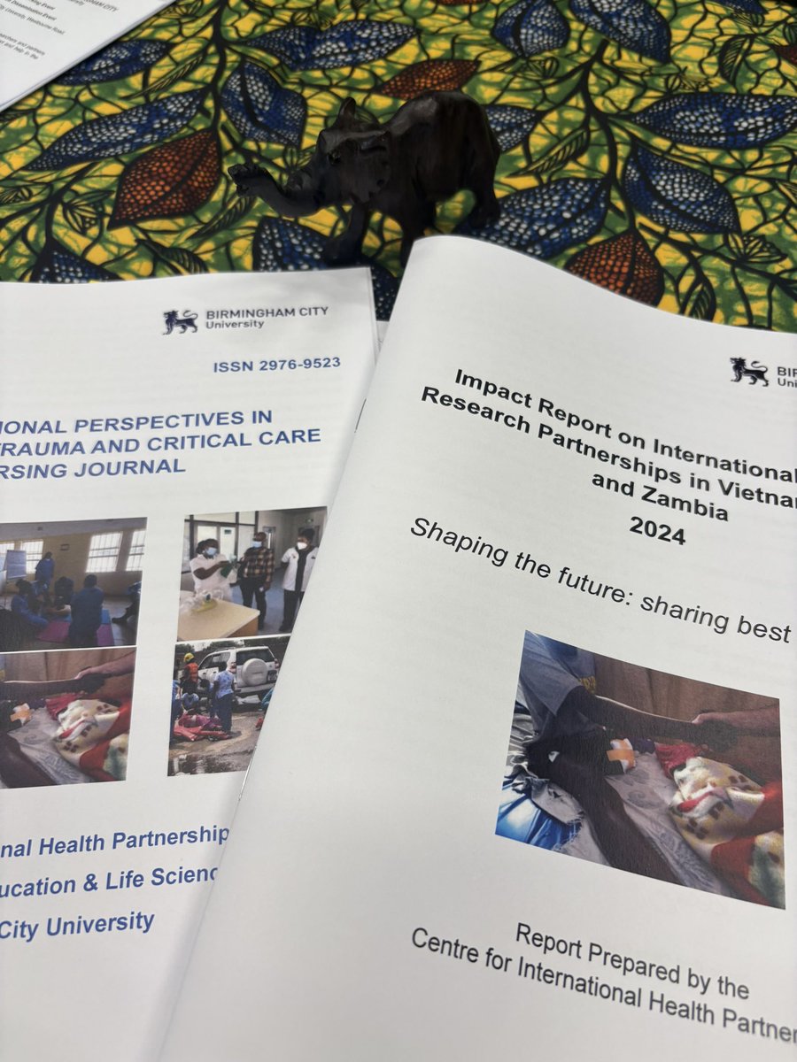 harriski2's tweet photo. A part of Zambia 🇿🇲 to keep! Lovely to see people in person rather than online. Hugs all round @SB_BirminghamCU

Managed to see some of the students I have externally examined from day 1. It was amazing to see the impact of their ITU projects in Zambia. V.proud 🥰 https://t.co/gaaahh80iP