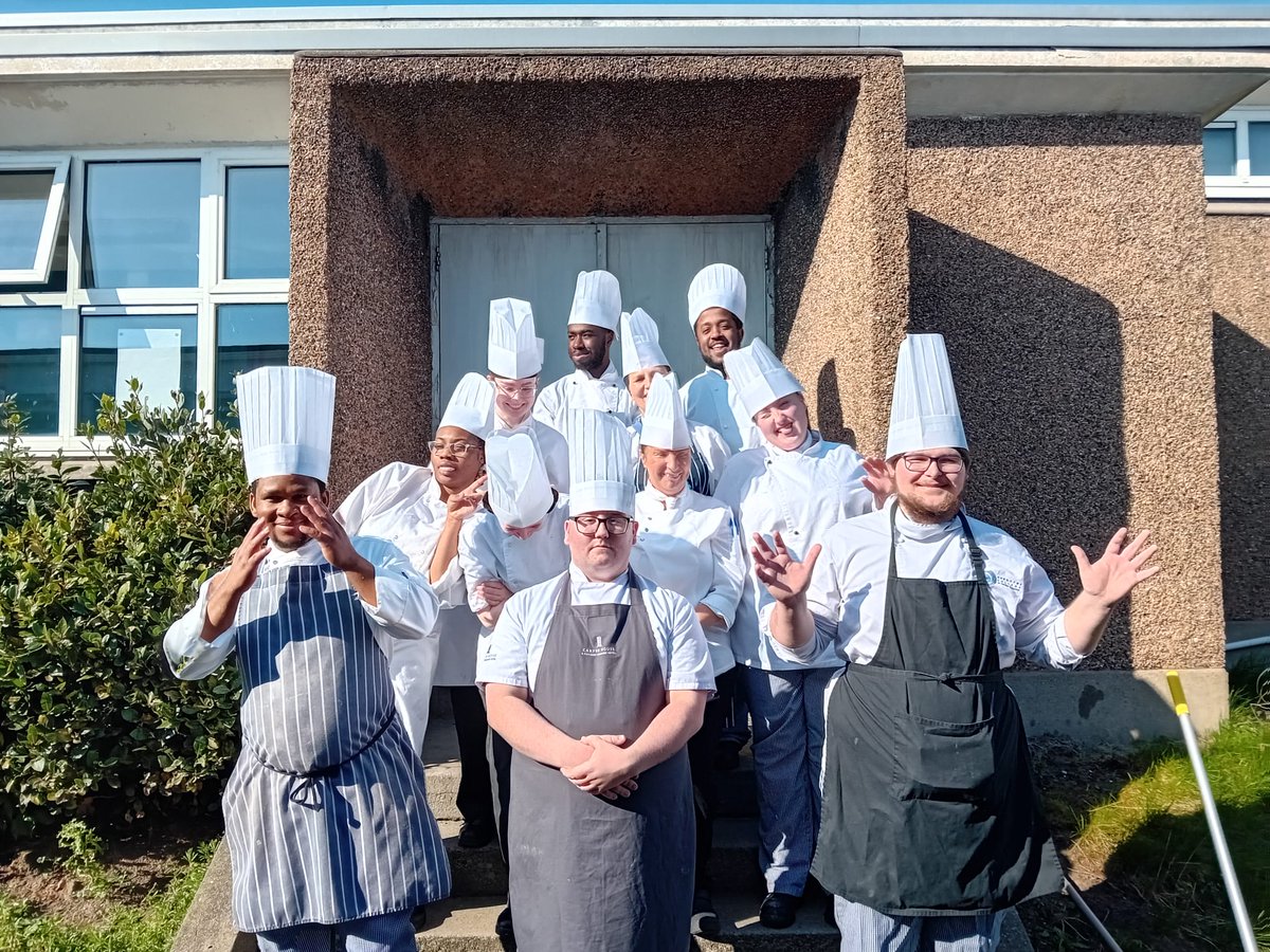 Crumlin College tweet media