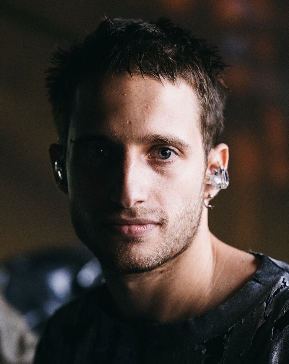 Archive Oliva tweet media