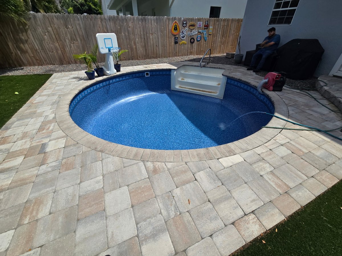 ppalmpools's tweet image. Our customer reached out for a fresh look in their classic round pool. We&apos;ve prepped the pool, installed a new Latham brand Vintage Blue Mosaic Vinyl Liner, replaced all hardware and faceplates using Hayward quality. Their pool&apos;s never looked better! #PoolRefresh #SwimInStyle