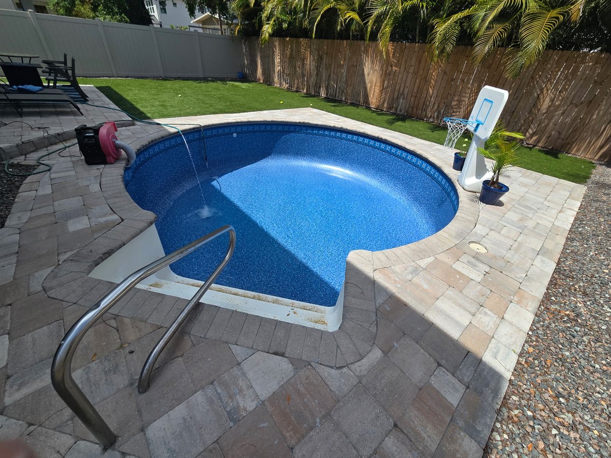 ppalmpools's tweet image. Our customer reached out for a fresh look in their classic round pool. We&apos;ve prepped the pool, installed a new Latham brand Vintage Blue Mosaic Vinyl Liner, replaced all hardware and faceplates using Hayward quality. Their pool&apos;s never looked better! #PoolRefresh #SwimInStyle