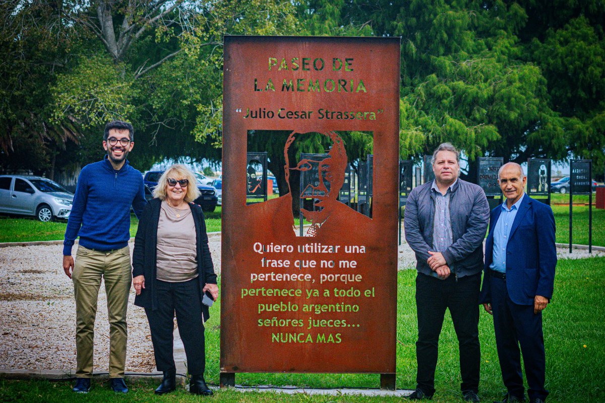 El día lunes, al cumplirse 49 años del último golpe de Estado, estuvimos en Gral. Lavalle inaugurando el Paseo de la Memoria "Julio Cesar Strassera", en conmemoración al Fiscal del Juicio a las Juntas.
Agradecemos al intendente #NahuelGuardia y su gobierno por el reconocimiento