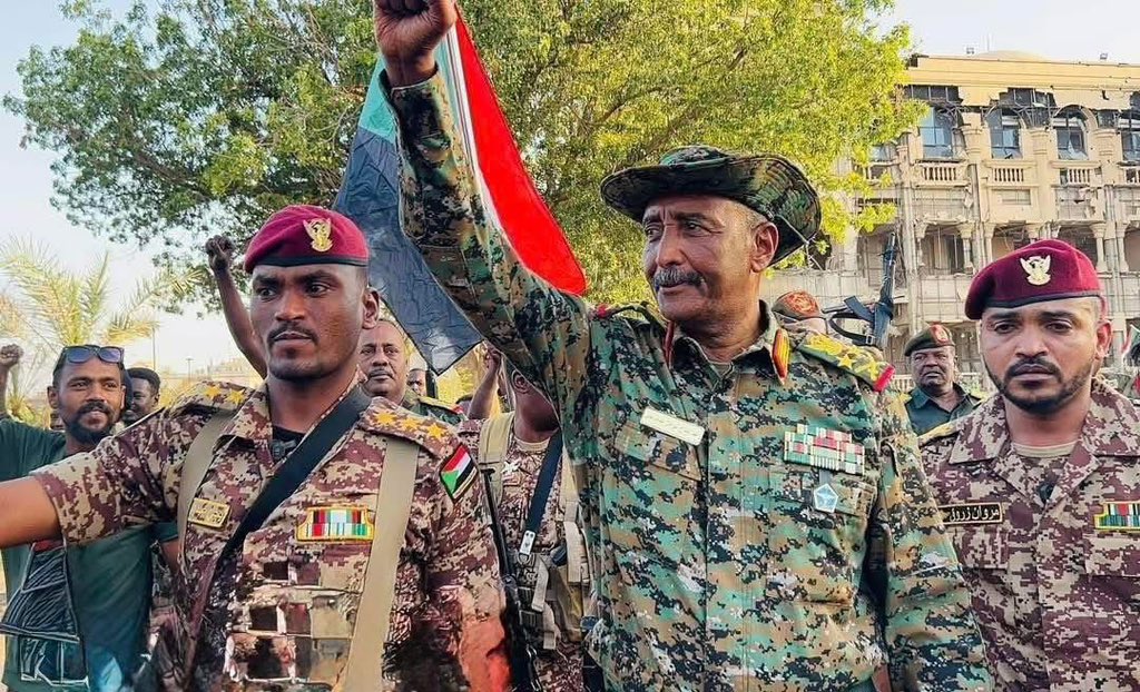 kuacmedia's tweet photo. Sudan's military leader al Burhan has declared that the army has regained full control of Khartoum from Rapid Support Forces RSF. He landed at Khartoum International Airport which was reclaimed from RSF today, and headed to the ruins of the Republican Palace he made announcement. https://t.co/DNie7xKfzm