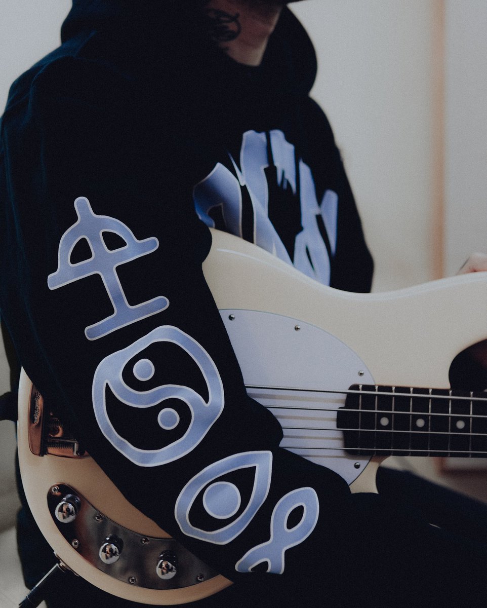 badomenscult tweet picture