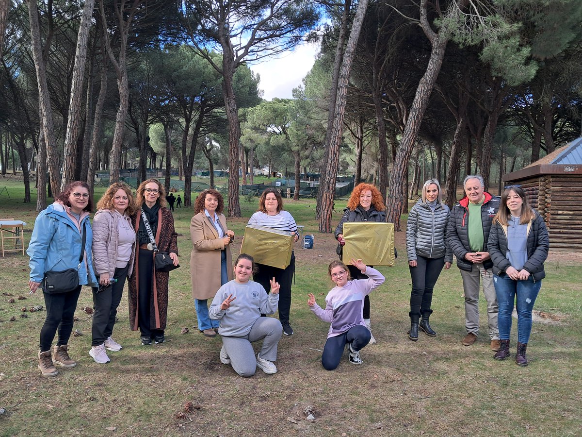 Laguna celebra el Día de la Vieja con su tradicional tortilla, este año de 2 metros de diámetro y 250 kilogramos

Centenares de personas han disfrutado de las 1000 raciones ofrecidas en este tradicional día

Más info---->>>
lagunadeduero.org/laguna-celebra…