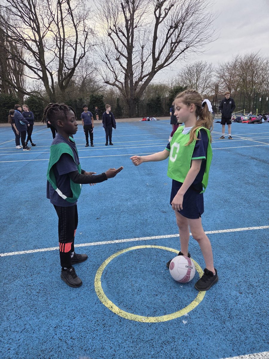 HuntsSSP's tweet image. 2nd Y5/6 Bee Netball competition in as many weeks. This time @LongsandsPE played host to the county qualifying tournament.🏐🤝

Well done to all schools. The standard of Netball was high, but more importantly it was lovely to see so many smiles as they represented their school.😁