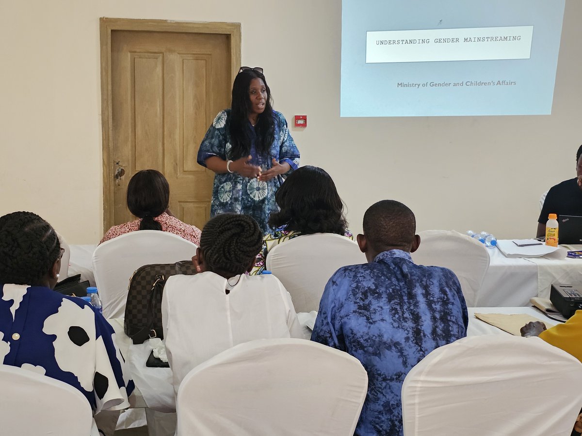 UNWOMEN_SL's tweet photo. @UNWOMEN_SL, thru the #UNPartnershipForGenderMainstreaming is supporting @mogca_S_L in a two-day intensive training for #GenderFocalPersons in #MDAs to strengthen gender-responsive policies &actions on updating &refining #GenderActionPlans for #GEWEImplementation #GenderEquality https://t.co/oZ5k0IMY8i