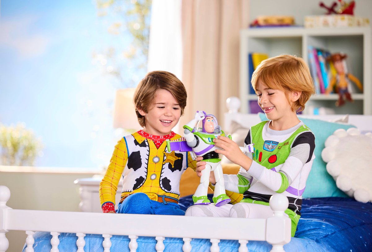 Star Command! We've discovered PJs with style! 🧑‍🚀🤠
These Toy Story essentials have landed and are available now. di.sn/6004F8qRj