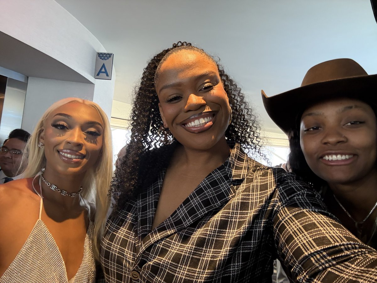 Diamond F. tweet media