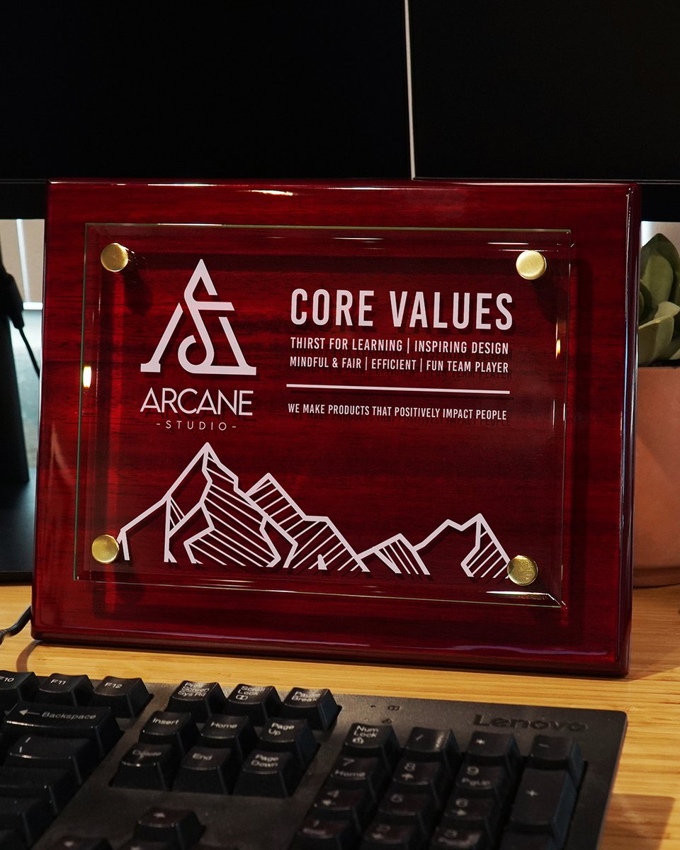 MyMetalBizCard's tweet photo. We think achievements should be celebrated in style, which is why we're introducing our *NEW* Piano Finish Plaques! 🌟

For more ways to utilize these Piano Finish Plaques, check out our latest blog post! 📝 https://t.co/pMmATI5ioN