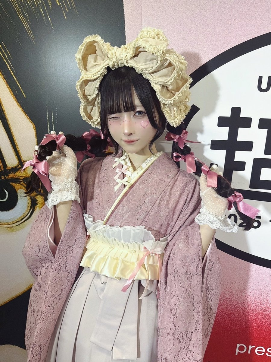 _mochizou_'s tweet photo. Q.リボンをかぞえてね https://t.co/yd2ouVJX8m