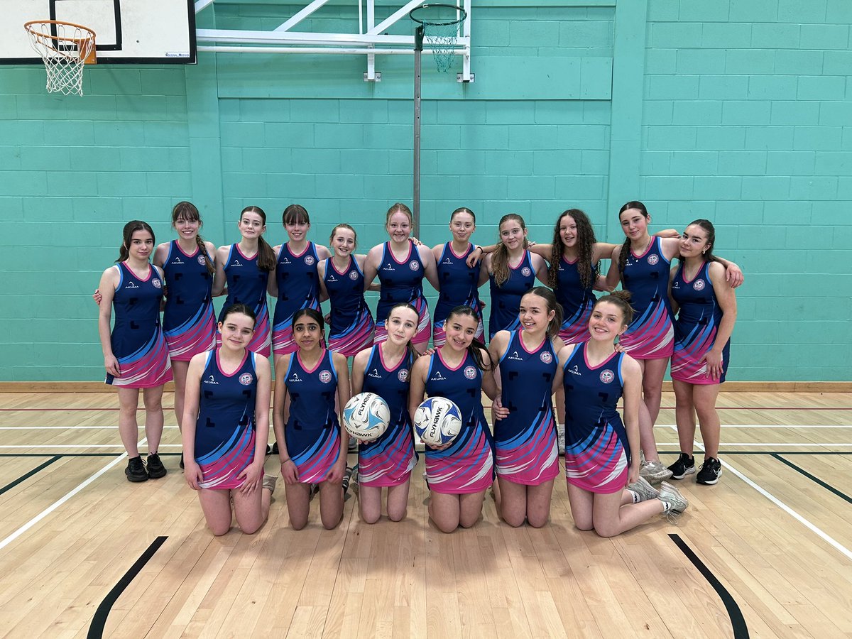 DouglasNetball's tweet photo. Both S1-2s and S3-4s were in action tonight at home to Boclair.  Both had a shaky start but grew in confidence and belief, playing some of their best netball we’ve seen all year! S1&amp;2 won 14-4 continuing their unbeaten record &amp; S3-4 narrowly lost 18-22 @DouglasAcad  #netball https://t.co/Kvhe5GC3O1