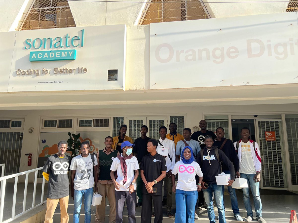 ODCSenegal's tweet image. Retour sur l’Arduino Day 2025
Une journée exceptionnelle dédiée à l’innovation et à la créativité au FabLab d’Orange Digital Center
Merci à tous les participants pour leurs projets inspirants et leurs échanges enrichissants. 🙏🏿
#ArduinoDay
#FabLabSolidaire
#OrangeDigitalCenter