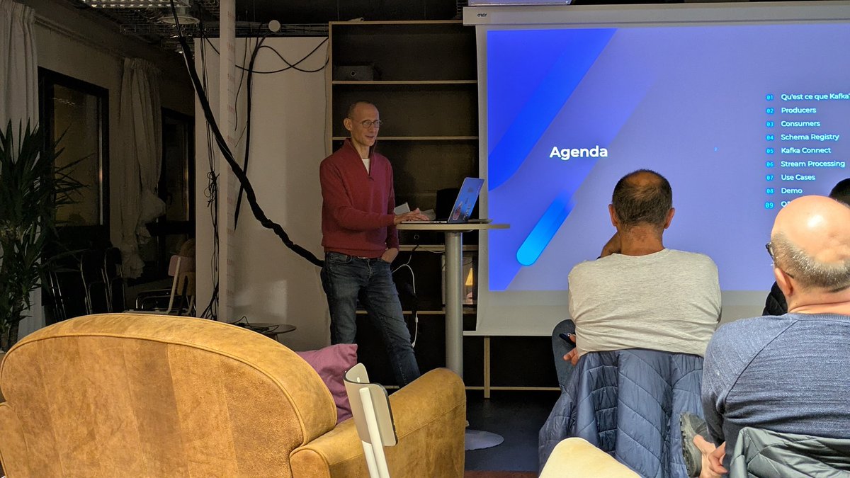 Marseille JUG (@marsjug) on Twitter photo Il pleut sur #marseille?
Temps idéal pour s'intéresser à #kafka au MarsJUG!
Nous avons proposé un challenge inédit à
<a href="/gphilippart/">Gilles Philippart</a> ce soir puisque nous accueillons nos jeunes du collège voisin 🐣 qui s'intéressent déjà à #java! Il pleut sur #marseille?
Temps idéal pour s'intéresser à #kafka au MarsJUG!
Nous avons proposé un challenge inédit à
<a href="/gphilippart/">Gilles Philippart</a> ce soir puisque nous accueillons nos jeunes du collège voisin 🐣 qui s'intéressent déjà à #java!